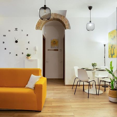 Como Centro Proprio Dietro L'Angolo المظهر الخارجي الصورة